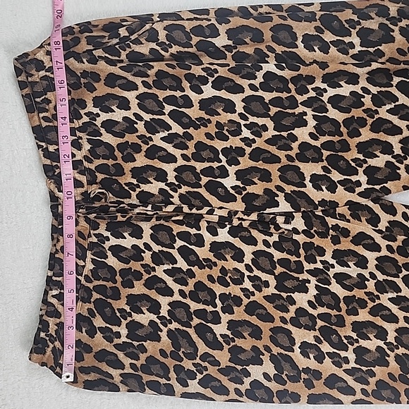 Natori Leopard Pants Drawstring Waist With Pockets - Picture 2 of 8